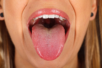 3 Tips To Clean Your Tongue Properly